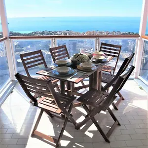 quarto-di-luna.hotelitalianriviera.com/